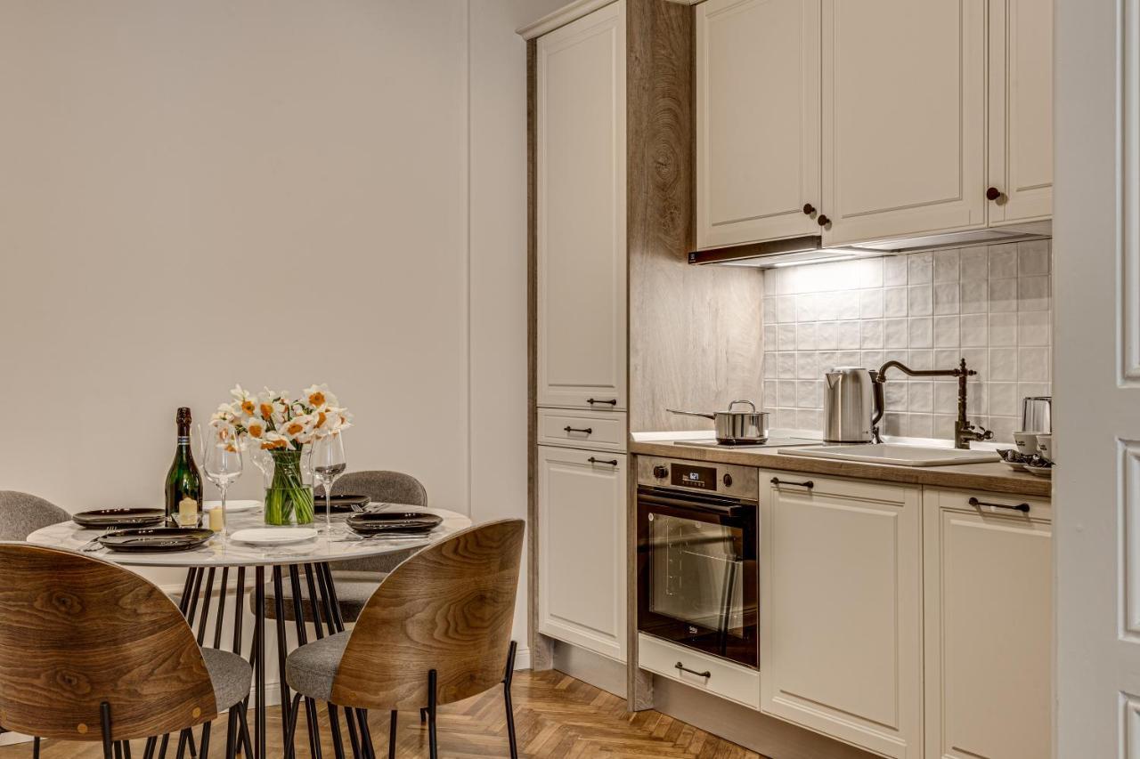 Central Family Apartment Arad Exterior photo